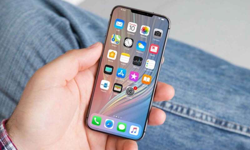 4.8 İnç Ekranlı iPhone XE Geliyor
