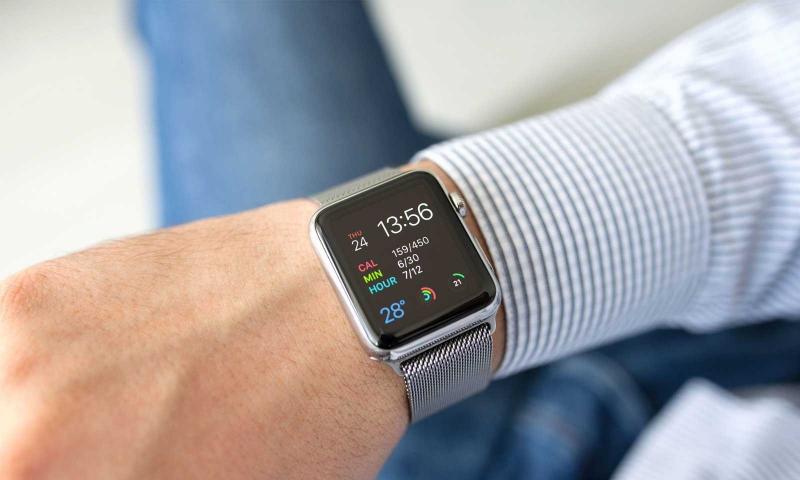 apple watch 5 micro led