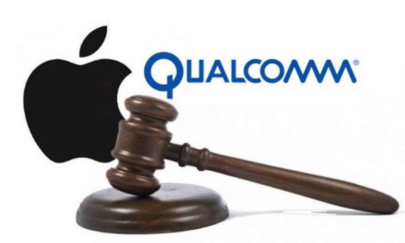 Apple, Qualcomm çalışanlarını baştan çıkartıyor!