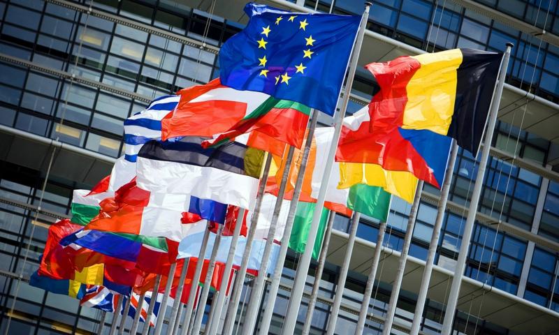 Avrupa Birliği Sosyal medya yöneticilerinden illegal içeriklerin silinmesini istedi