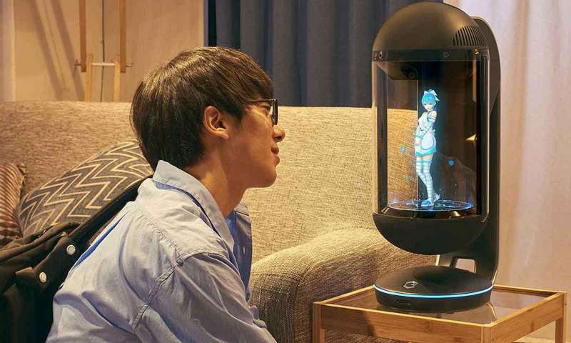 Bir Japon Firması, Satın Alabileceğiniz Hologram Sevgili Geliştirdi