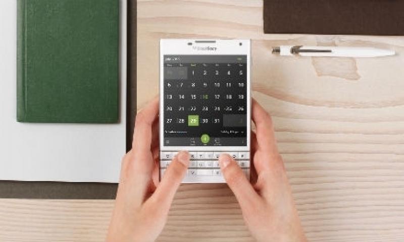 Blackberry Passport Videosu İlk Kez Yayınlandı!