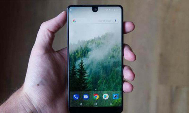 Çentikli Telefon Üreticisi Essential Satılıyor