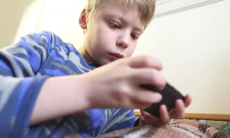 Çocuklara özel telefon geliyor