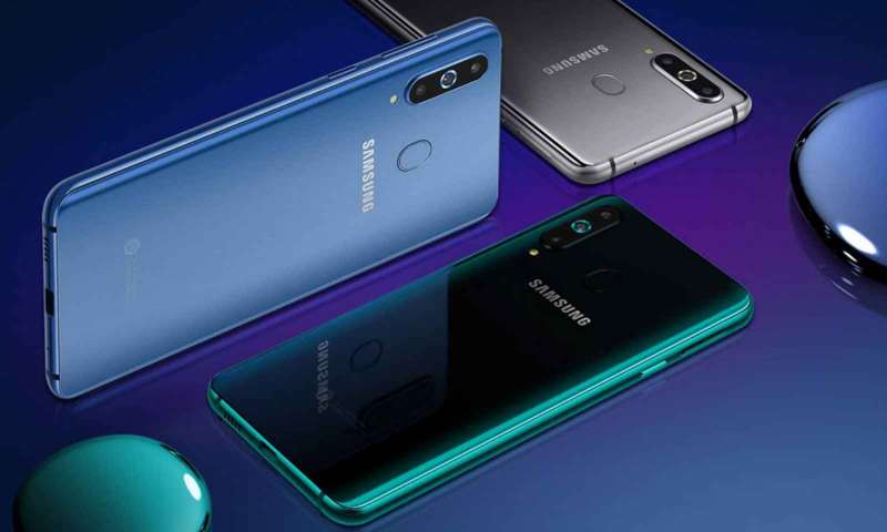 Ekrana Gömülü Kameralı Galaxy A8s Sonunda Tanıtıldı