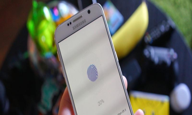 Galaxy S8 ile parmak izi tanımada bir ilk!