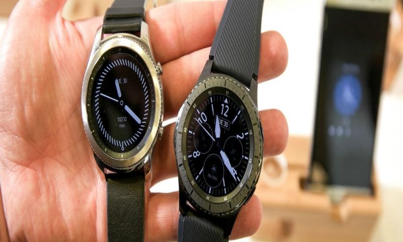 gear s3 frontier classic differences
