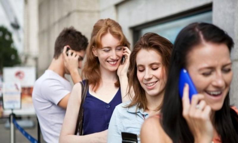  Gençlik Araştırması raporuna göre, gençler telefon bağımlısı!