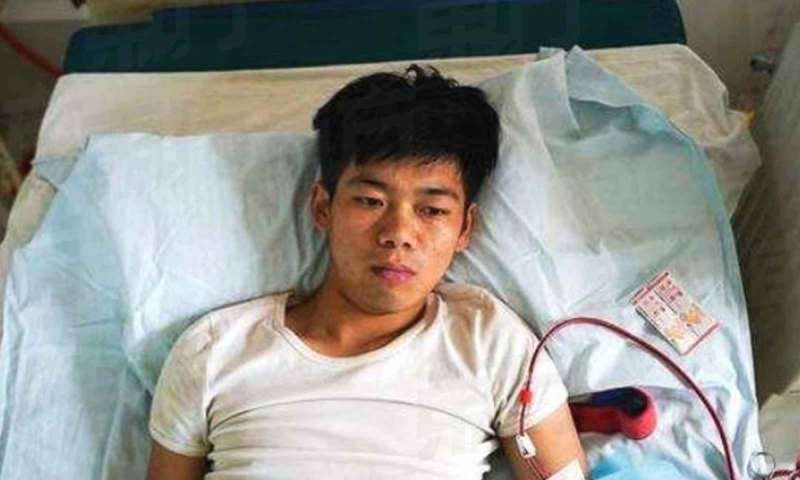 iPhone alabilmek için böbreğini satan genç, şimdi diyalize bağlı yaşıyor