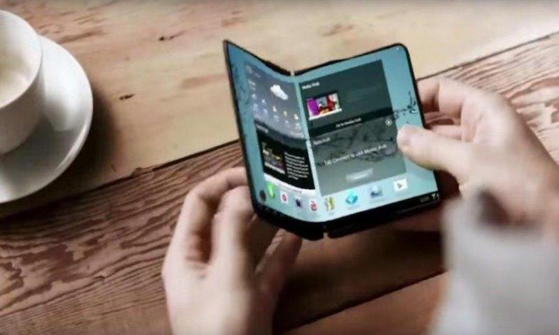 Katlanabilir Samsung telefonunun özellikleri paylaşıldı