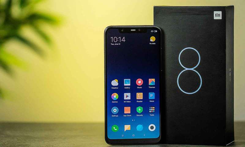 Mi Mix 3'ten alıştığımız gece modu artık Mı 8 Lite modelinde!