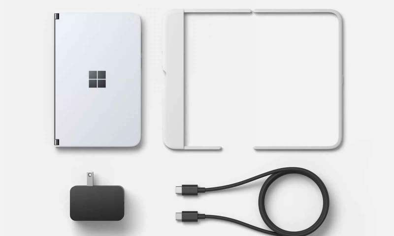 Microsoft tablet olarak da kullanılabilen yeni bir katlanabilir cihaz patenti aldı