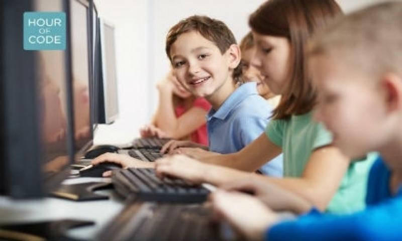 Minik Parmaklar Geleceği Programlamaya Devam Ediyor!