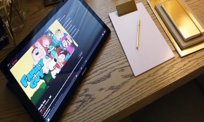 Samsung Devasa Tableti Galaxy View'i Tanıttı