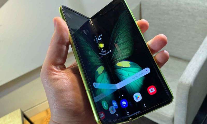 Samsung Galaxy Fold Hazırlıksız Çıktı