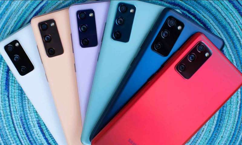 Samsung Galaxy S21 beklenenden erken satışa çıkabilir