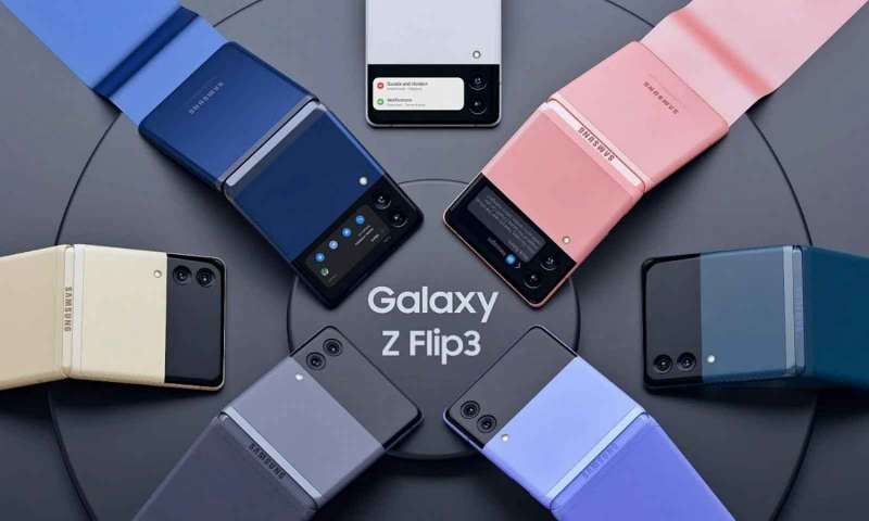 Samsung'un yeni katlanabilir ekranlı telefonu Galaxy Z Flip 3 tanıtıldı