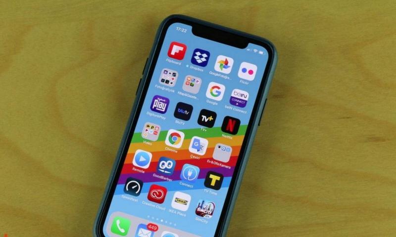 Samsung, iPhone Ekranlardan 2018'de 20 Milyar Dolar Kazanacak