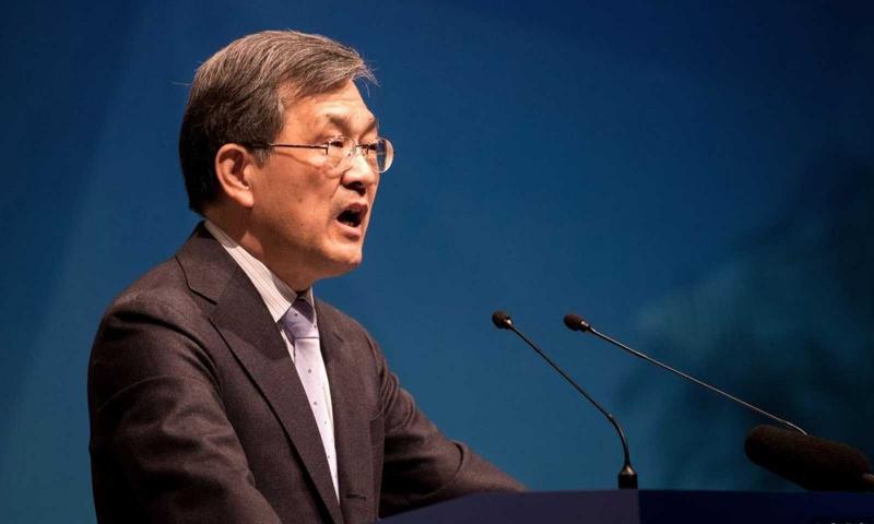 Samsung'un CEO'su İstifa Edeceğini Açıkladı!