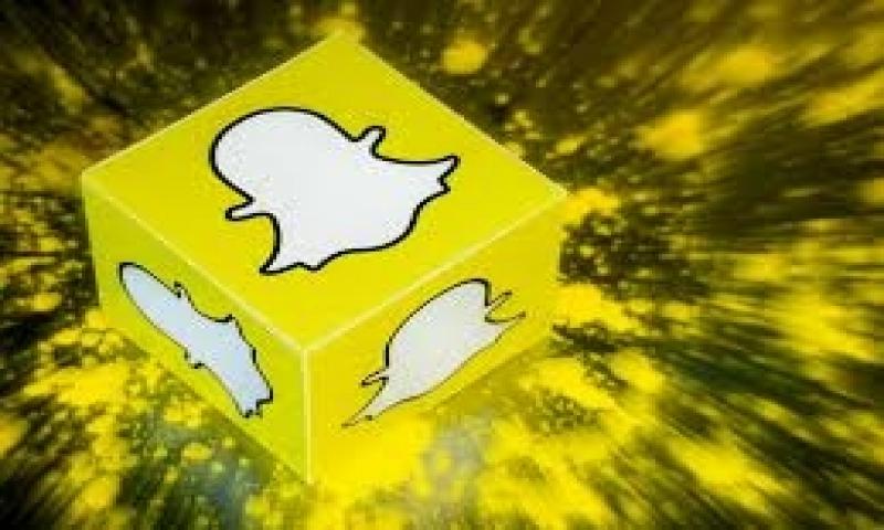 Snapchat Hikayeleri Giphy İle Antlaştı