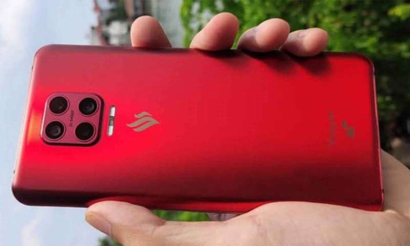 Tanıtımı yapılan ekran altı kameralı Vsmart Aris Pro neler sunuyor?