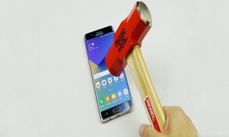 TechRax, Galaxy Note 7'nin Ne Kadar Sağlam Olduğunu Bu Video İle Test Etti