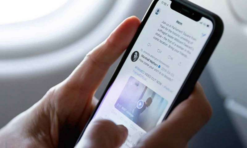 Twitter çoğu ülkede SMS hizmetini kapattı