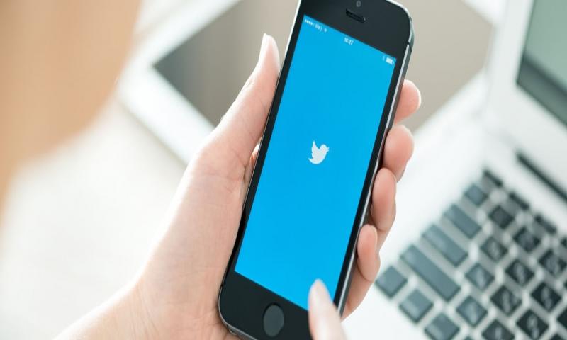 Twitter Markalar İçin Özelleştirilmiş Sticker'lar Satmaya Başladı