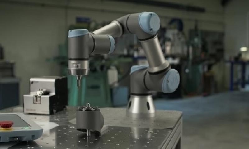 UR3; Dünya'nın En Esnek Masaüstü Robotu!