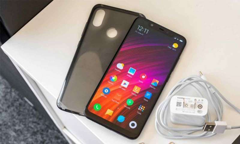 Xiaomi Mi 8 Youth ve SFE Ortaya Çıktı